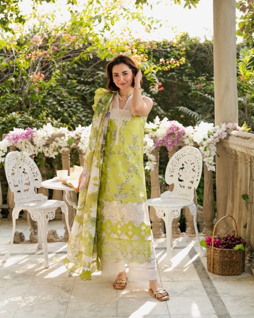 Hania Aamir's Childhood Photos