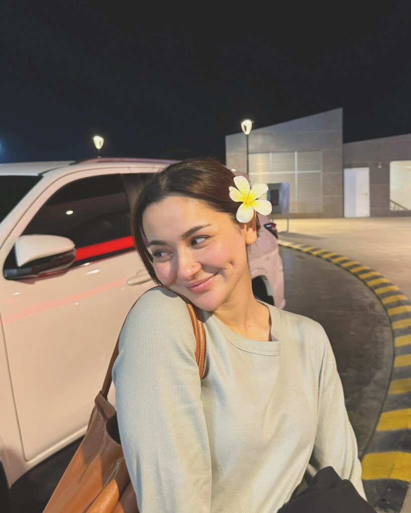 hania aamir instagram photos