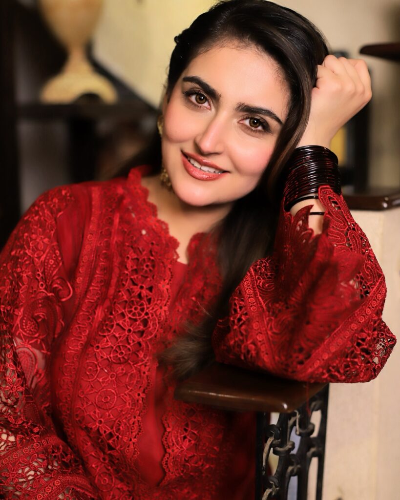 hiba bukhari education