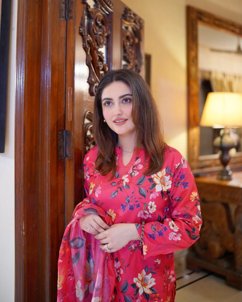 hiba bukhari fashion sense
