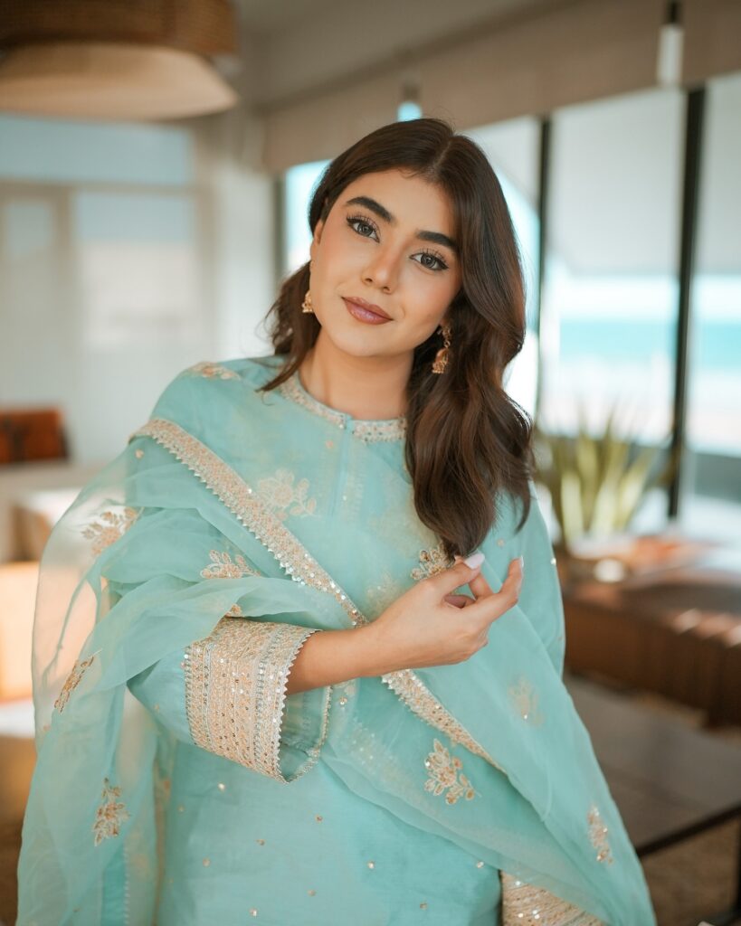 Areeka Haq height